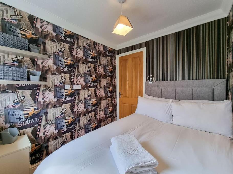 Stunning Family Home Close To The City Centre Manchester Exteriör bild