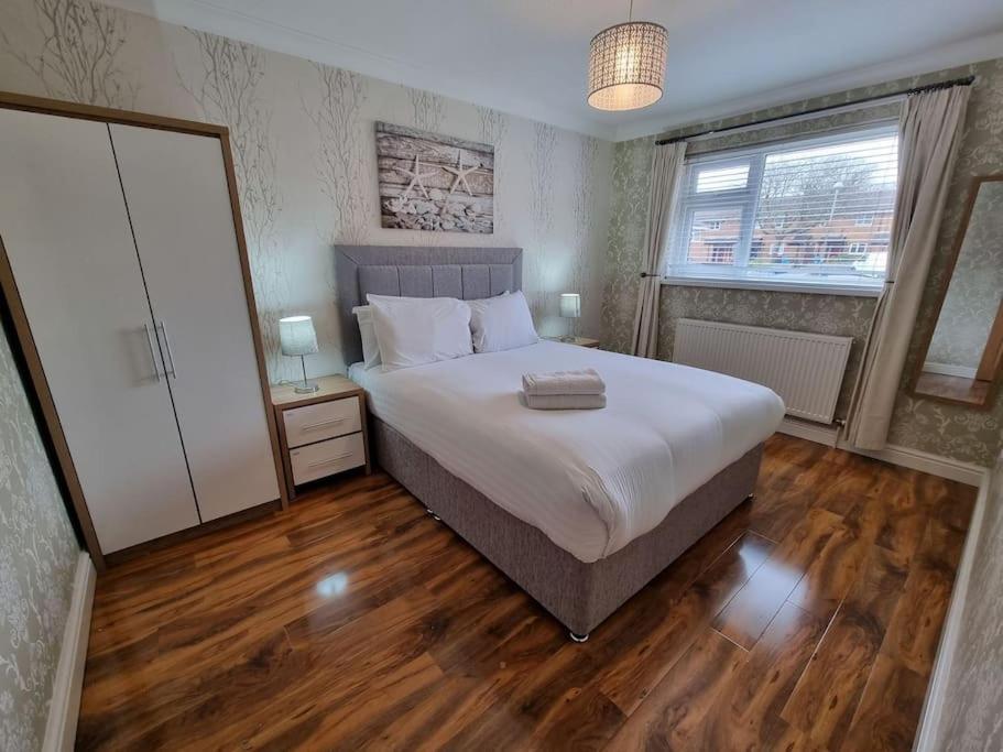 Stunning Family Home Close To The City Centre Manchester Exteriör bild