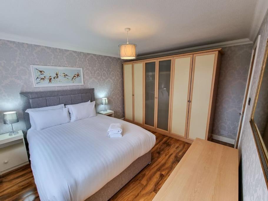 Stunning Family Home Close To The City Centre Manchester Exteriör bild
