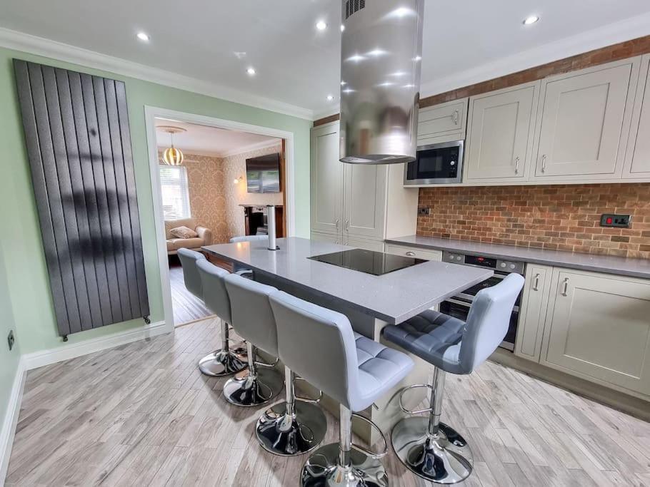 Stunning Family Home Close To The City Centre Manchester Exteriör bild